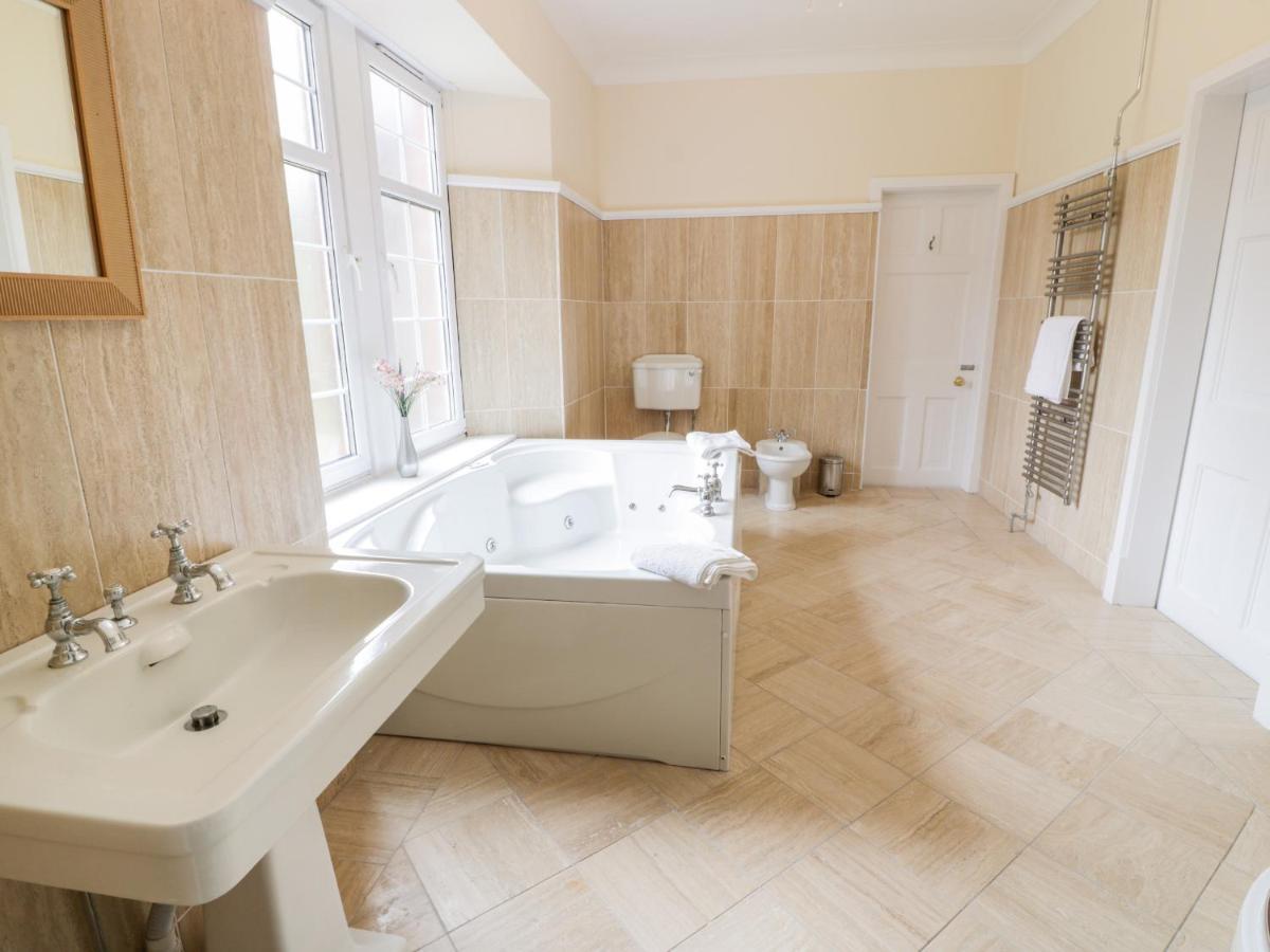 Апартаменти Auchentroig House Стерлінг Екстер'єр фото